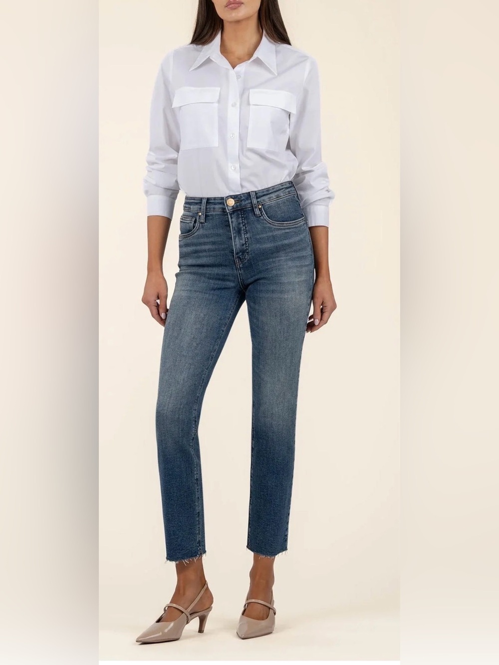 KUT Rachael High Rise Fab Ab Mom Jeans.
sz 12 Distressed denim